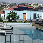 Luxury Retreat In Ferienhaus Câmara de Lobos