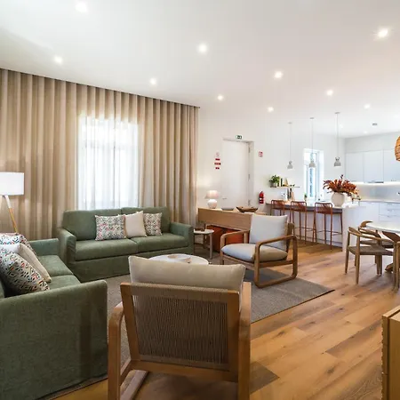 Luxury Retreat In *