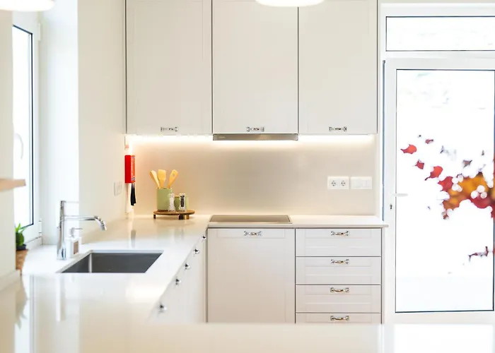 Luxury Retreat In 卡马拉-德洛布什