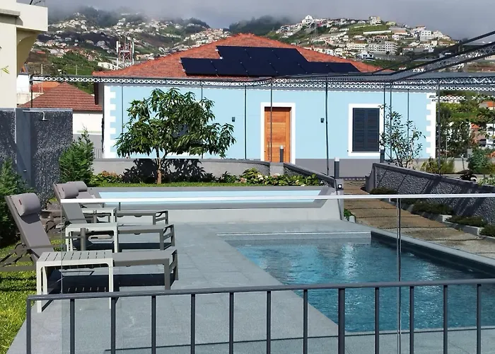 Luxury Retreat In Vakantiehuis Câmara de Lobos